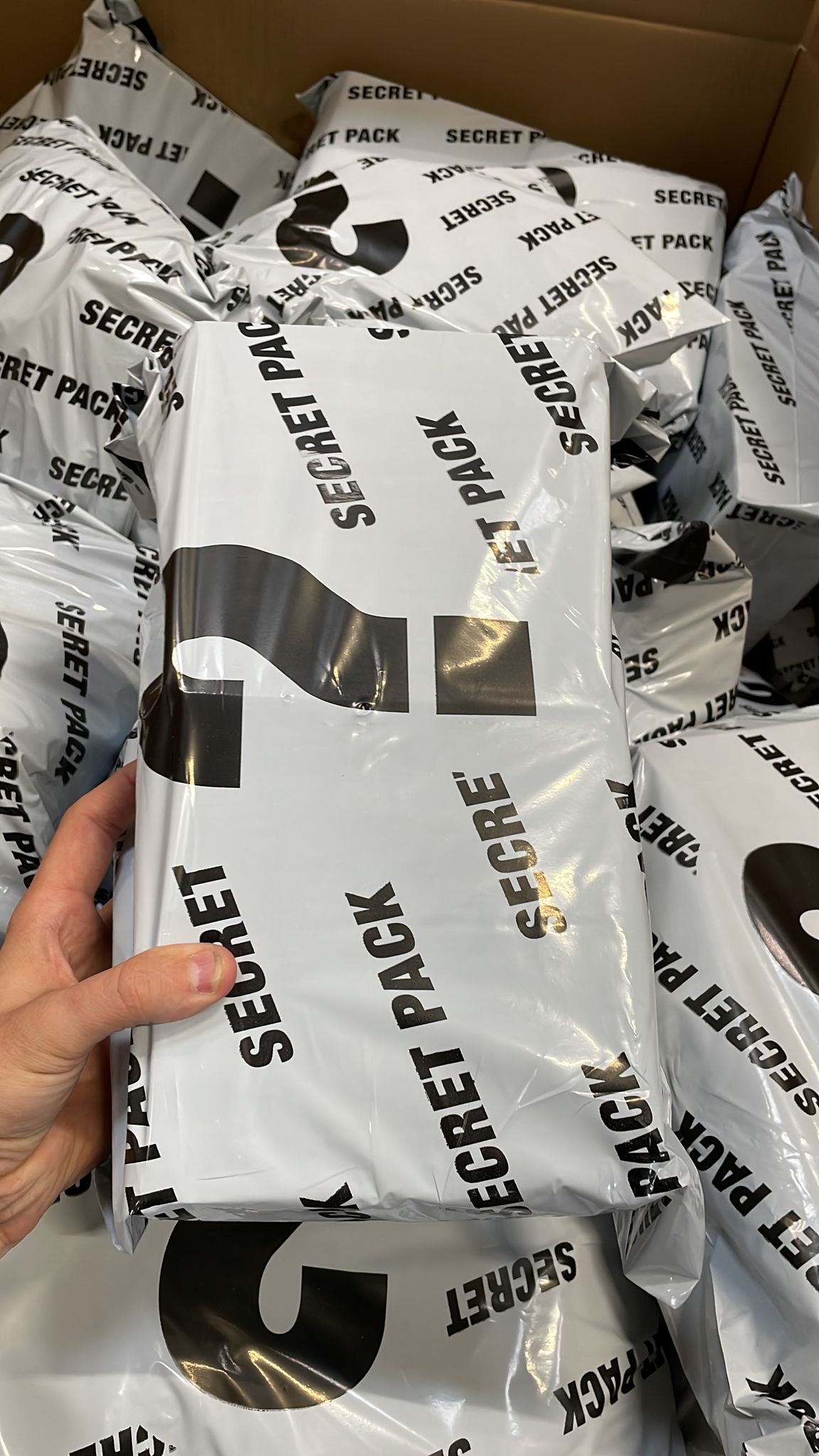 Original Amazon Retouren Secret Pack Mystery Pack Automaten Größe #F03525