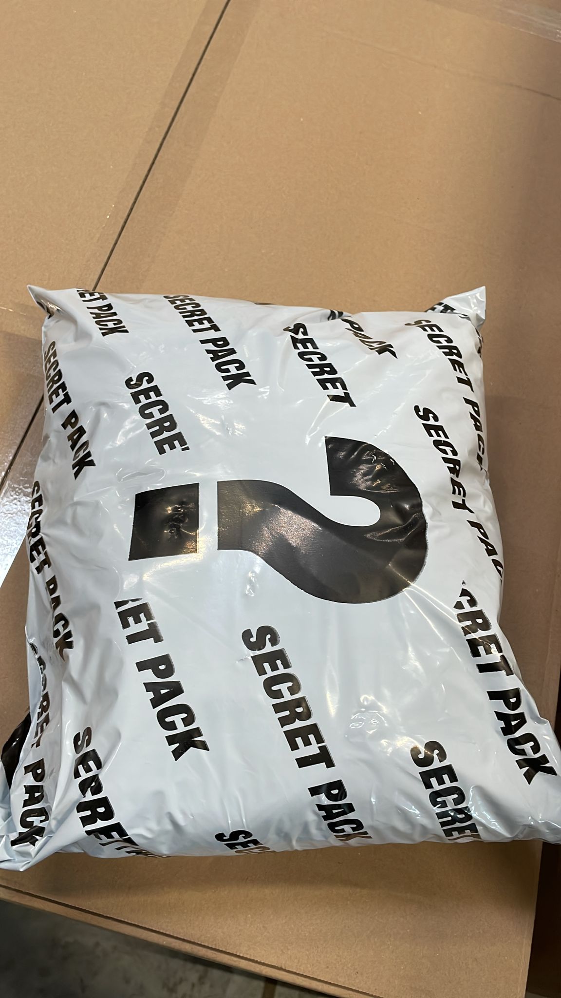 Original Amazon Retouren Secret Pack Mystery Pack Automaten Größe #F03525
